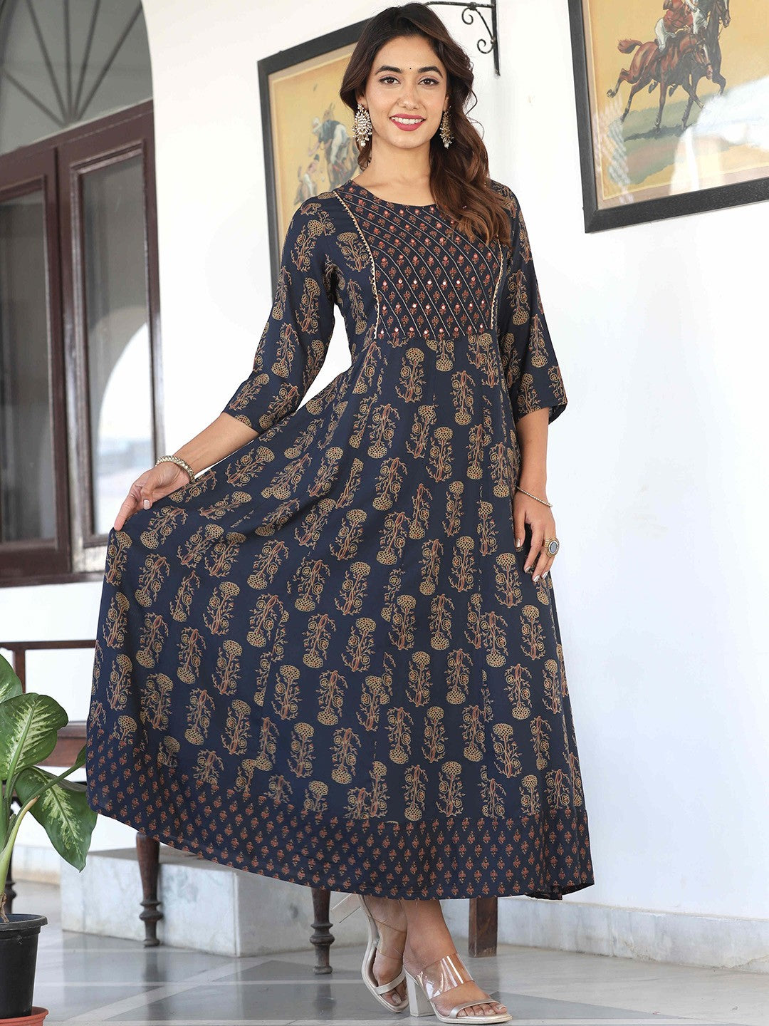 Ethnic Motifs Printed Round Neck Anarkali Kurta