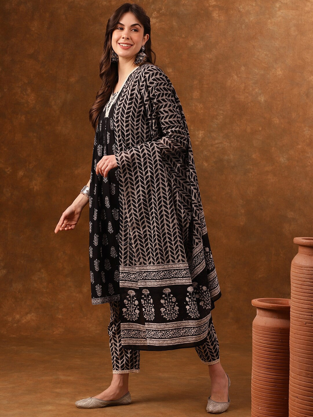 Ethnic Motifs Printed Gotta Patti Pure Cotton Kurta With Trousers & Dupatta