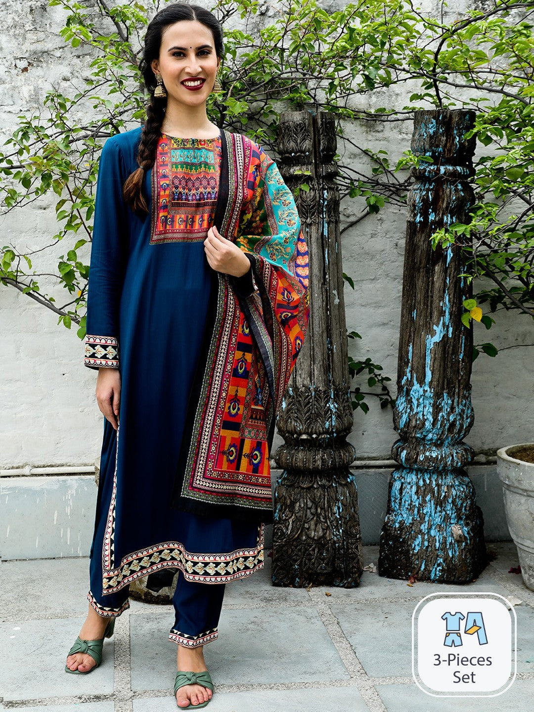 Ethnic Motifs Printed Straight Kurta with Trousers & Dupatta