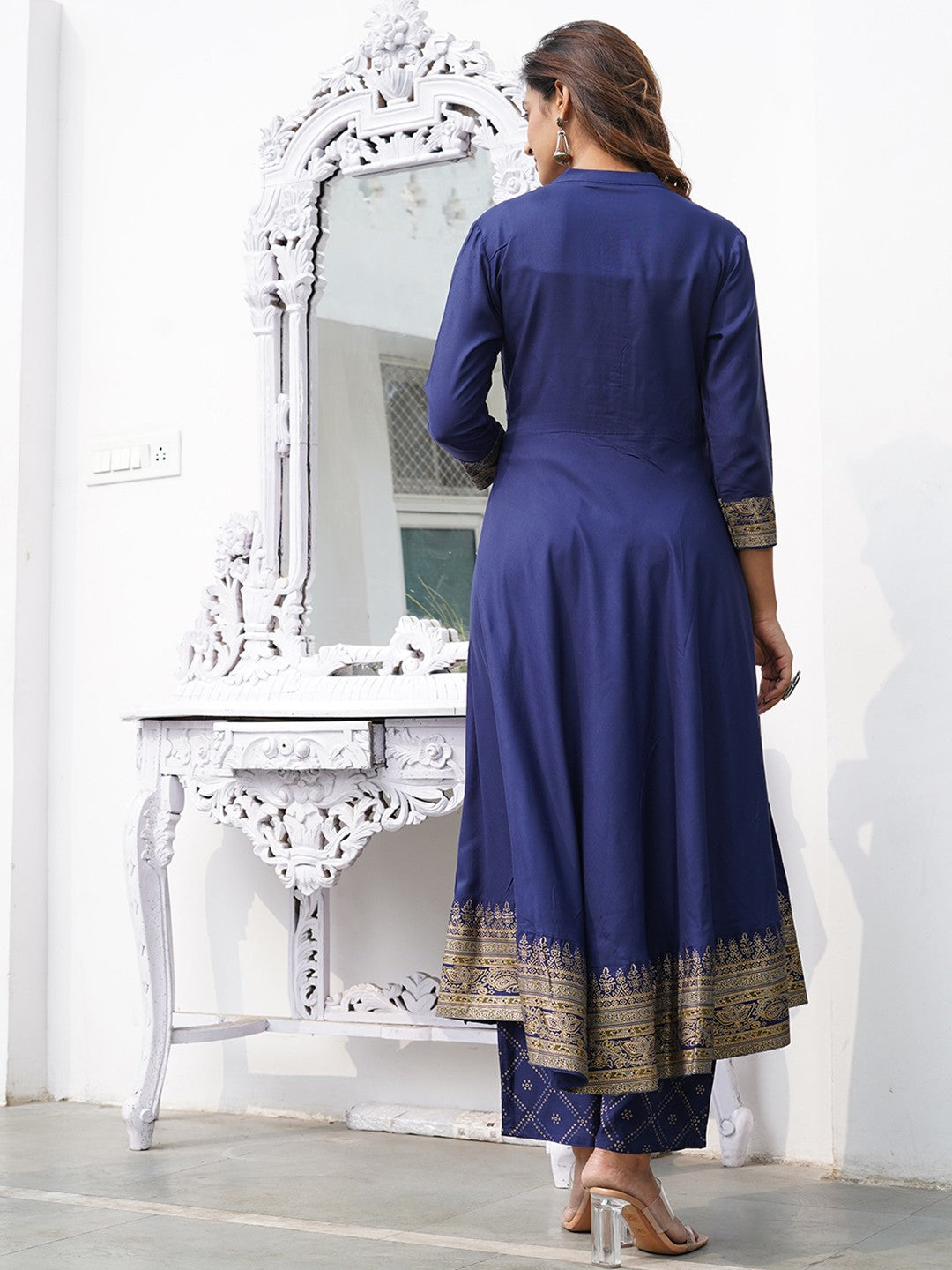 Women Floral Printed Regular Kurta with Palazzos & With Dupatta