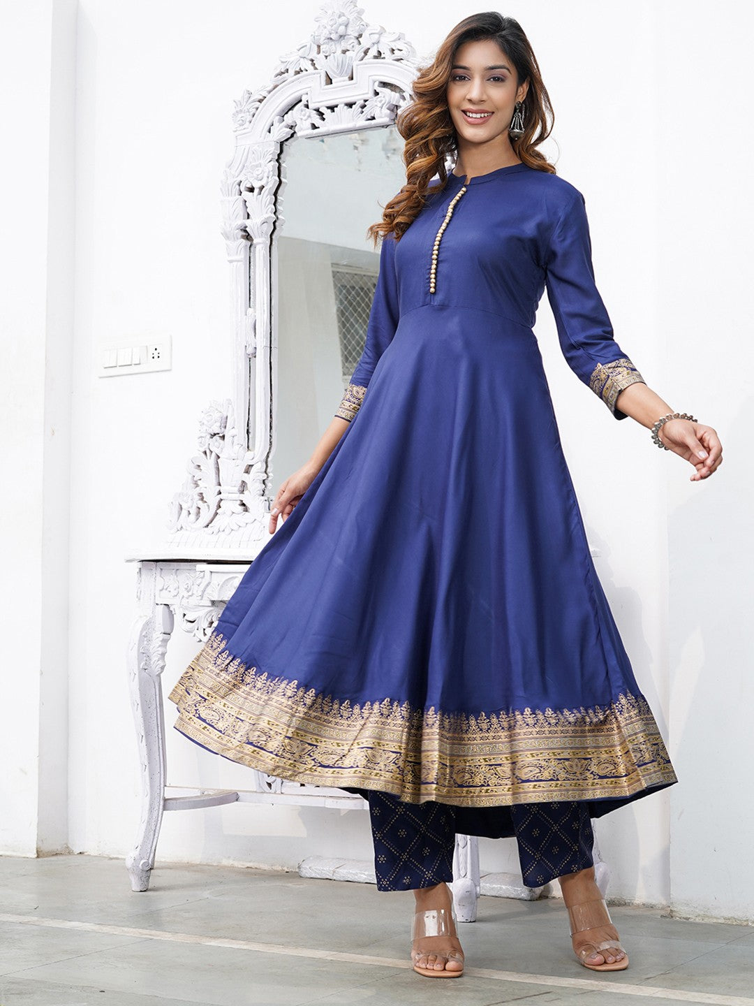 Women Floral Printed Regular Kurta with Palazzos & With Dupatta