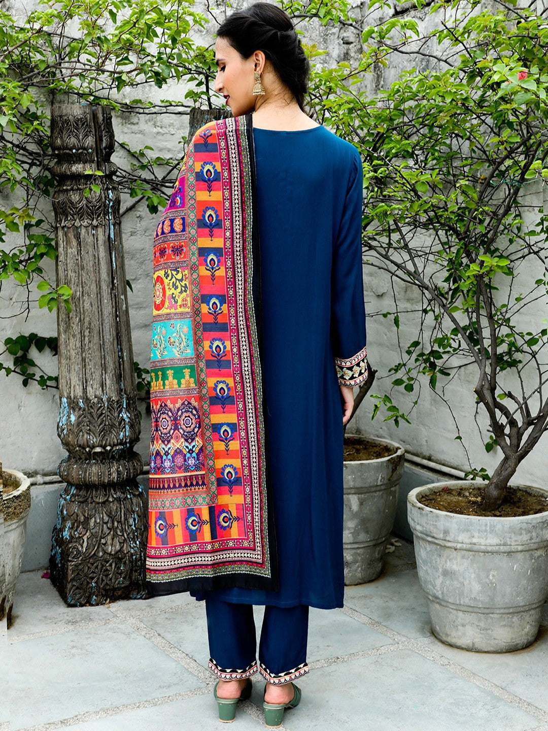 Ethnic Motifs Printed Straight Kurta with Trousers & Dupatta