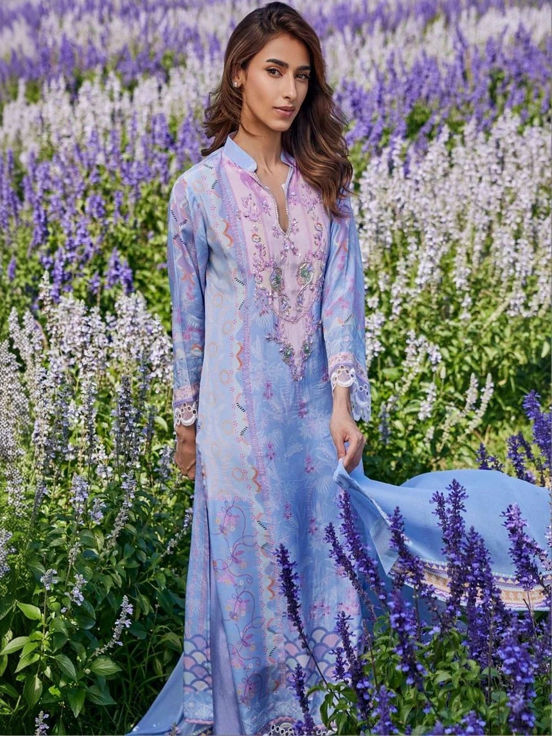 Women Floral Printed Regular Thread Work Kurta with Wide Leg Pants & With Dupatta