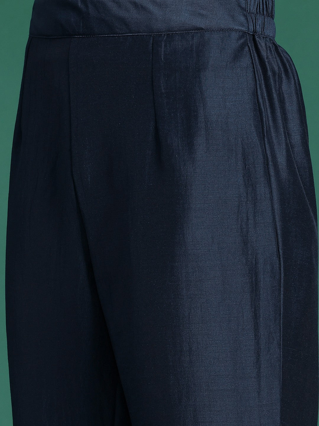 Ethnic Motifs Foil Printed Panelled Kurta with Trousers