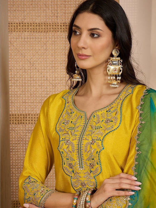 Women Embroidered Round Neck Kurta Trousers & Dupatta