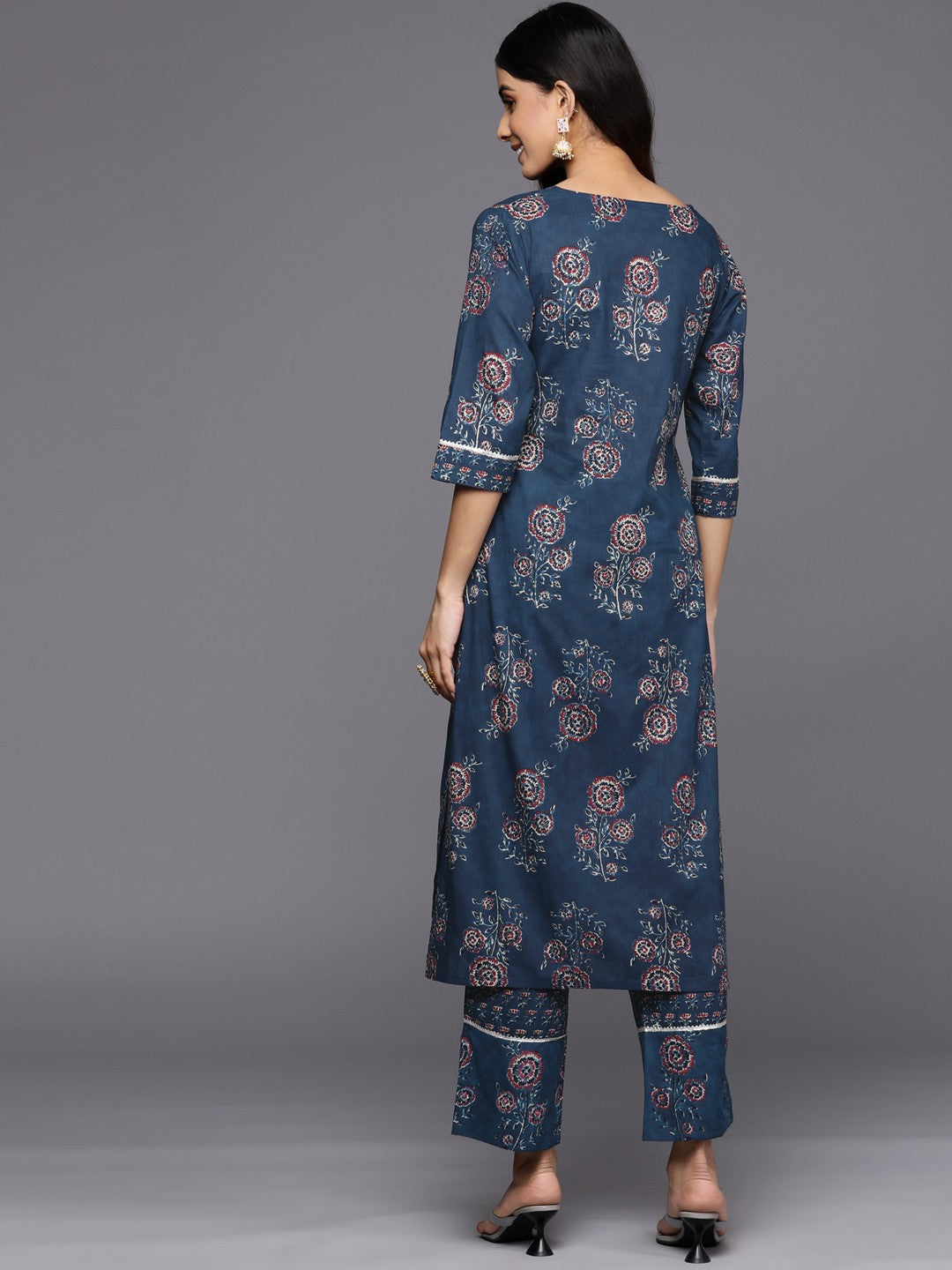 Women Blue Floral Printed Gotta Patti Pure Cotton Kurta with Trousers