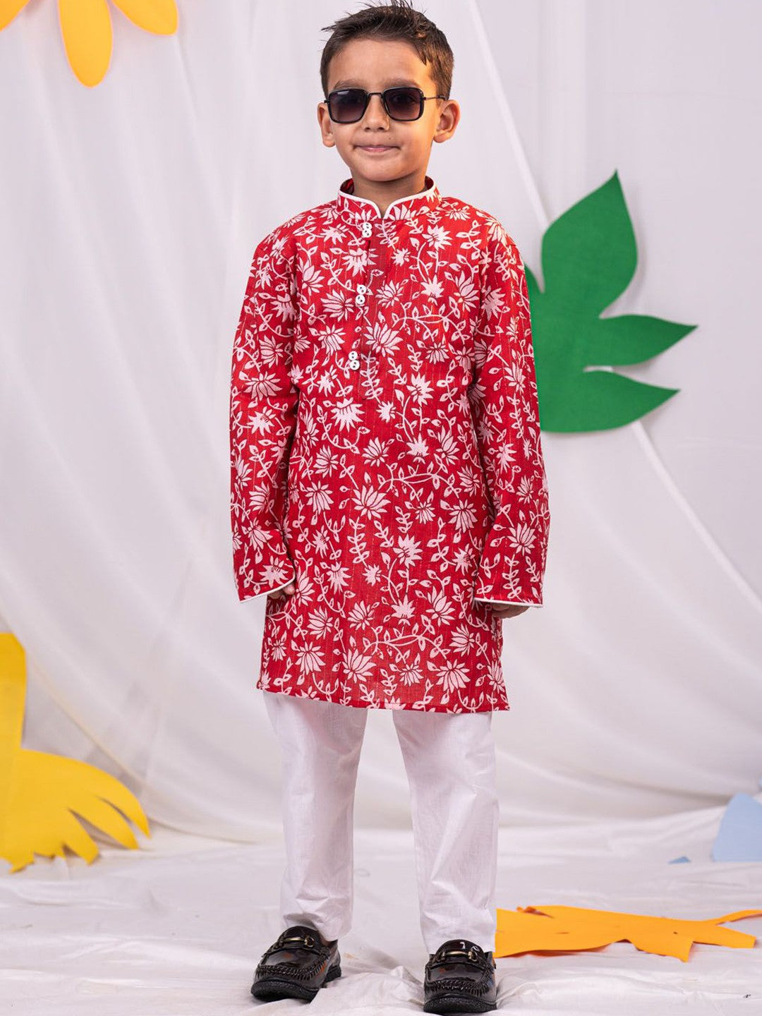 Boys Floral Printed Mandarin Collar Pure Cotton Straight Kurta With Pyjamas