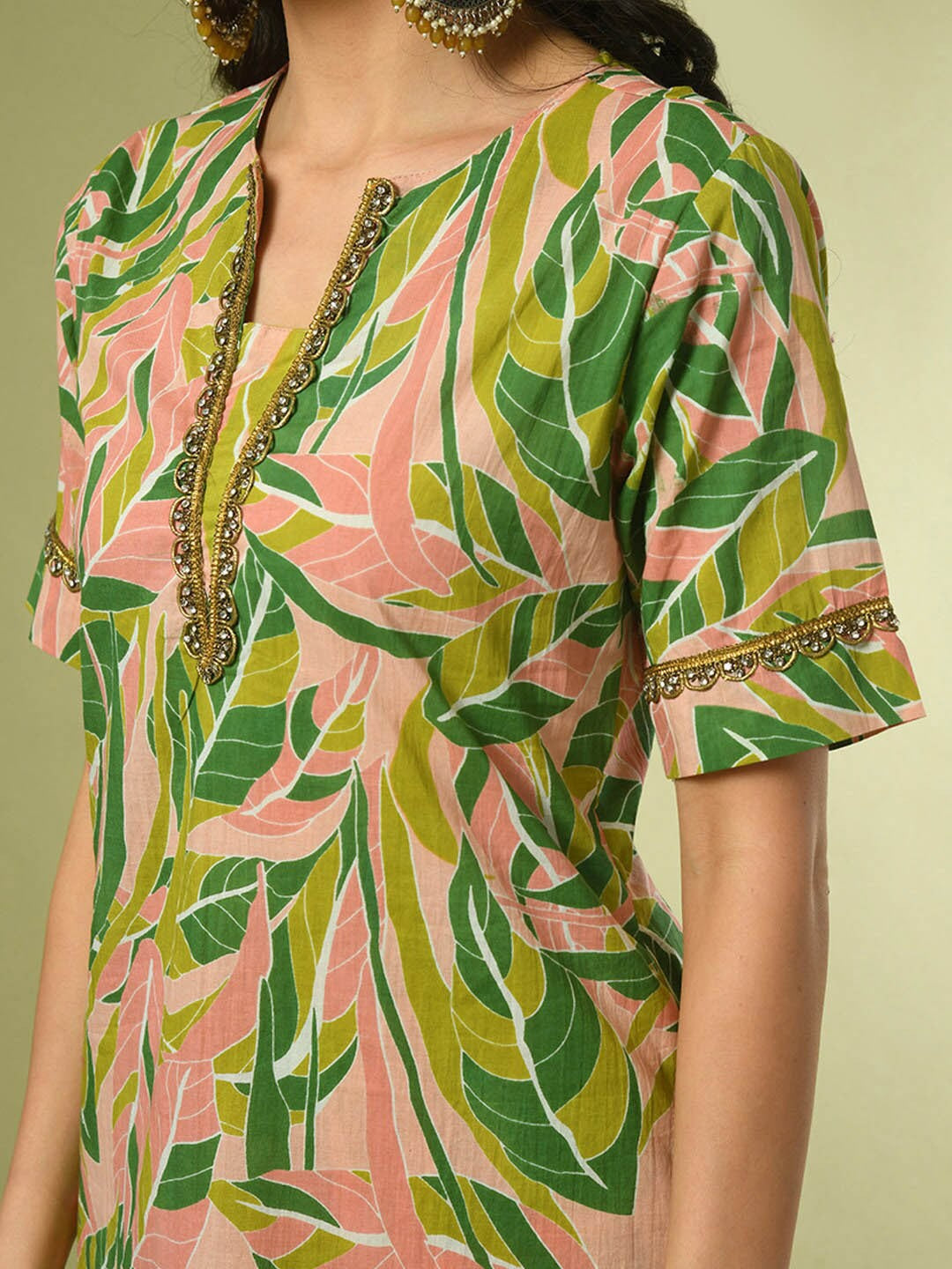 Floral Printed Beads & Stone Pure Cotton Straight Kurta & Trousers