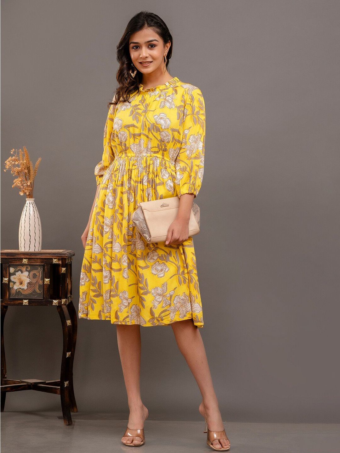 Floral Printed Puff Sleeve Empire Dress