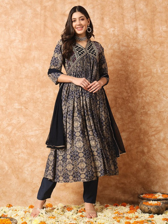 Ethnic Motifs Embroidered Thread Work Chanderi Silk Kurta With Trousers & Dupatta