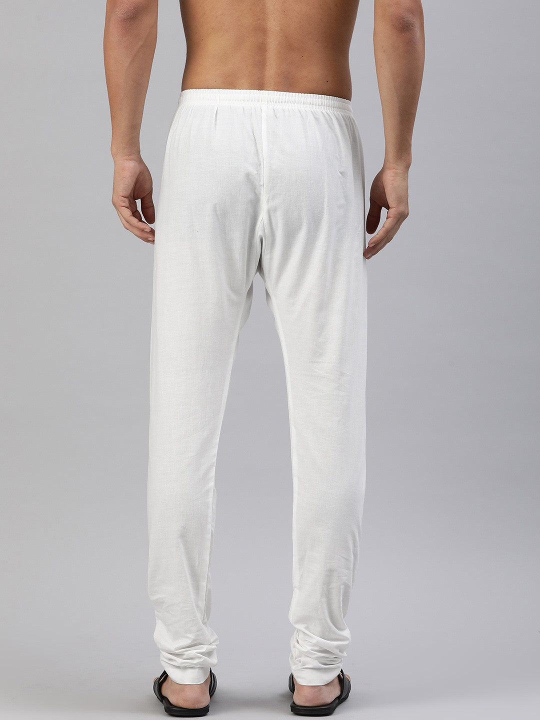 Men Solid Mid-Rise Churidar