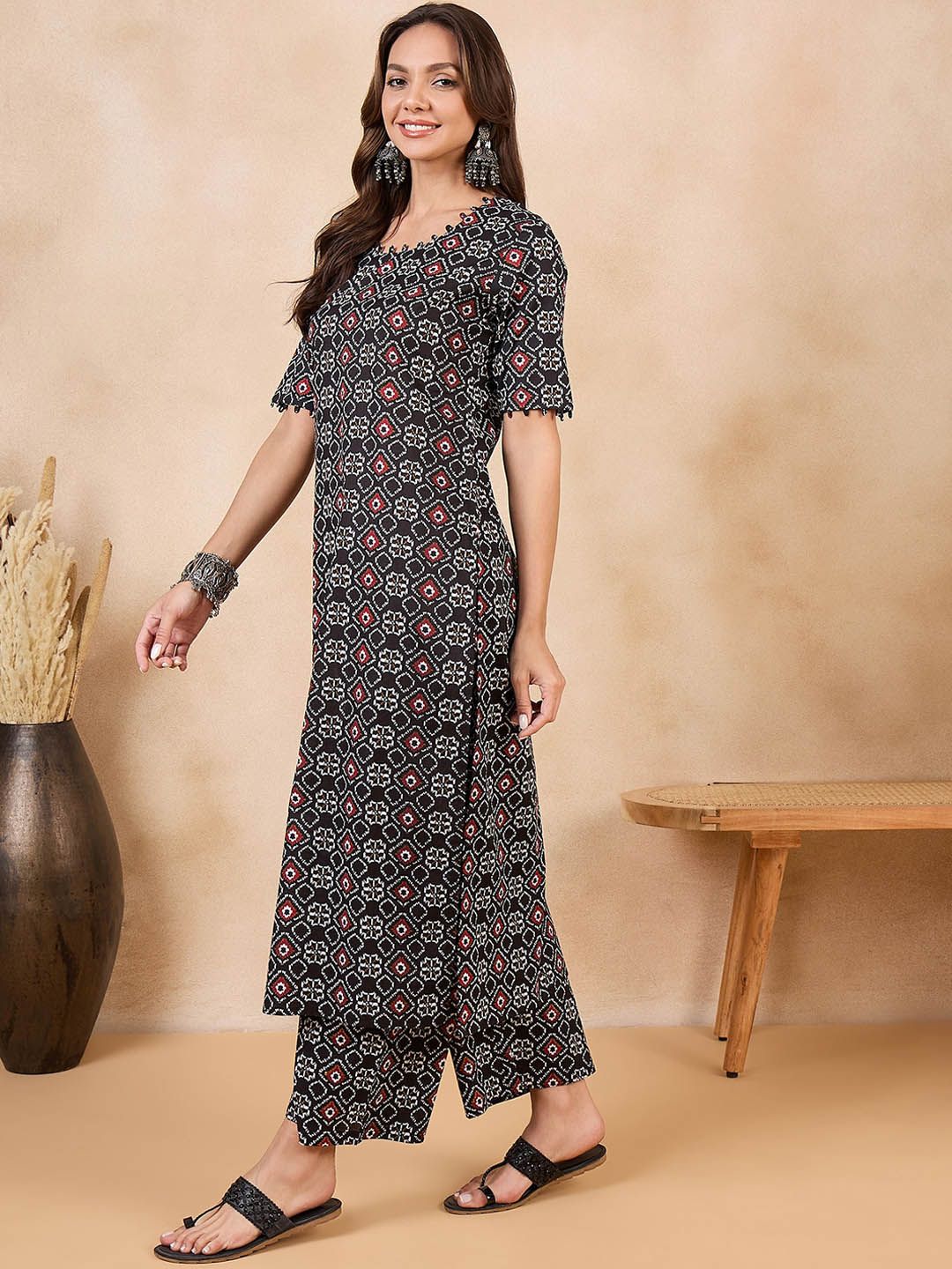 Geometric Printed Pure Cotton Straight Kurta With Palazzos