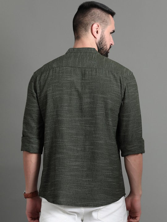 Mandarin Collar Geometric Cotton Thread Work Dobby Kurta