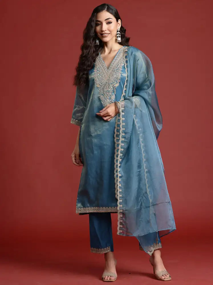 Women Silk Blend Kurta Pant Dupatta Set