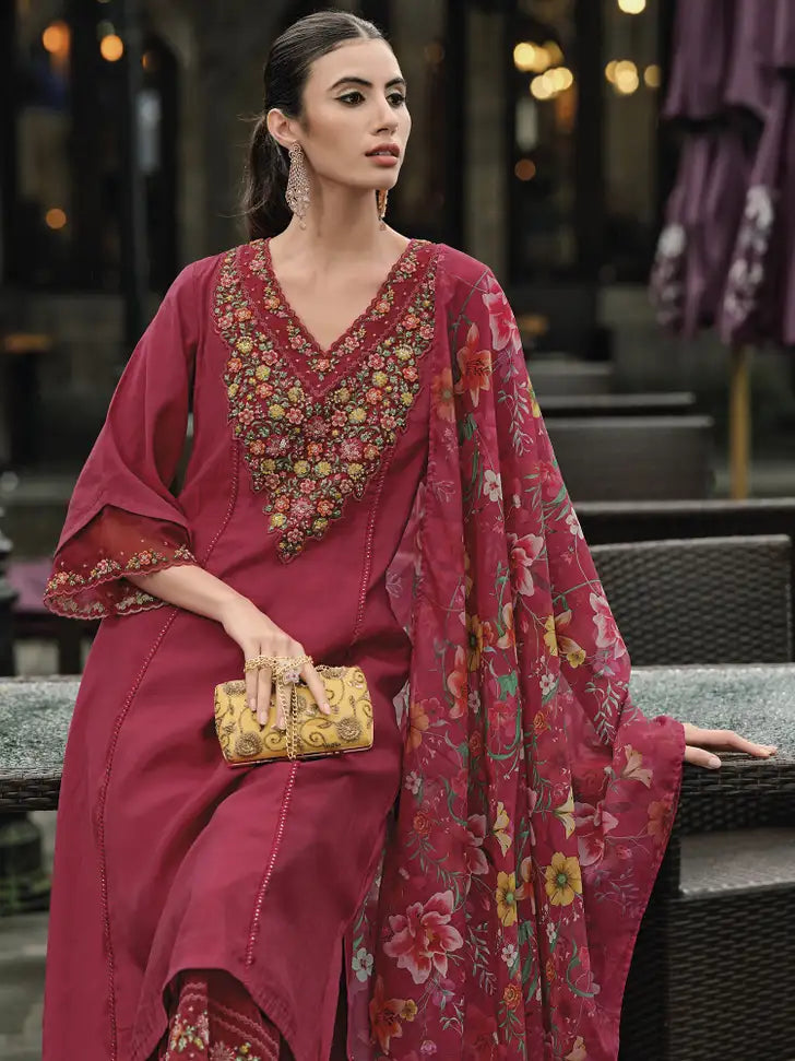 Women Kurta Pant Dupatta Set