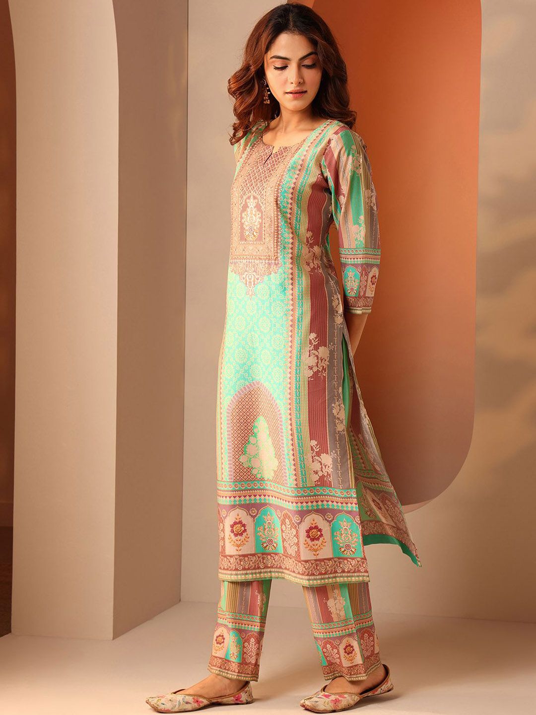 Women Ethnic Motifs Printed Kurta with Trousers & Dupatta