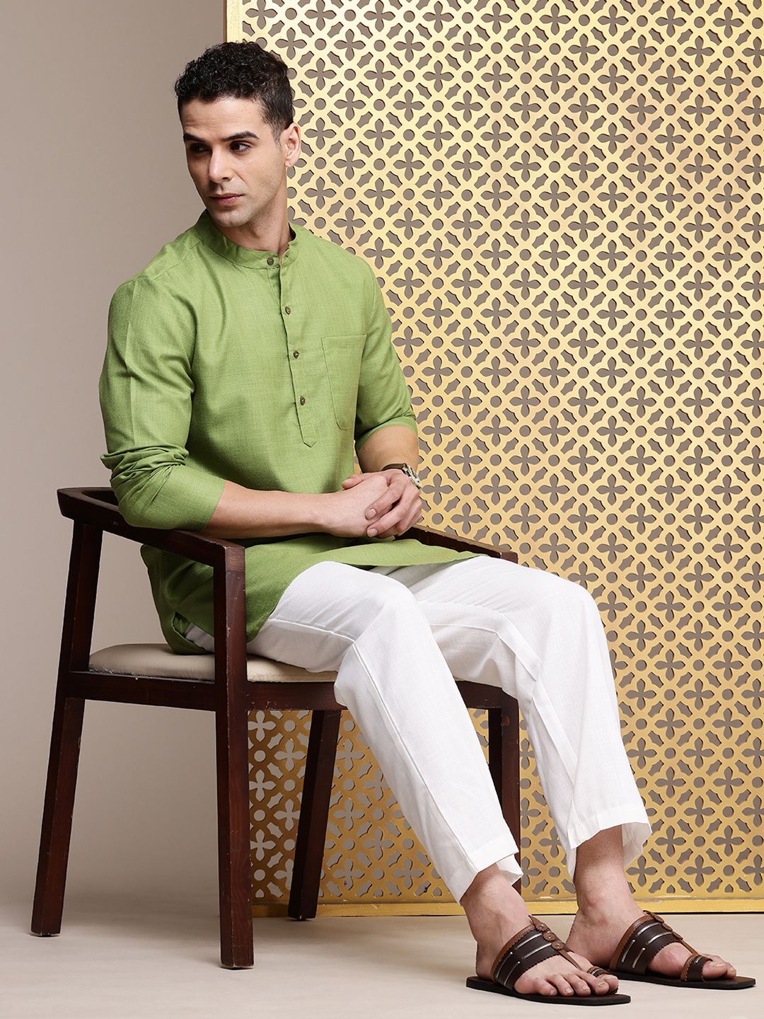 Band Collar Rozana Kurta