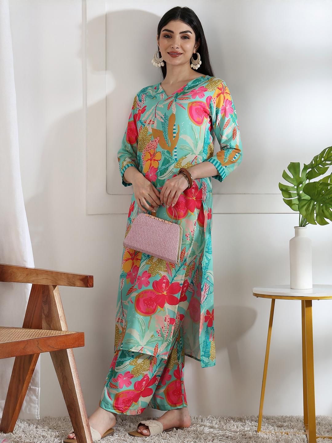 Women Floral Printed Regular Rayon Kurti With Palazzos