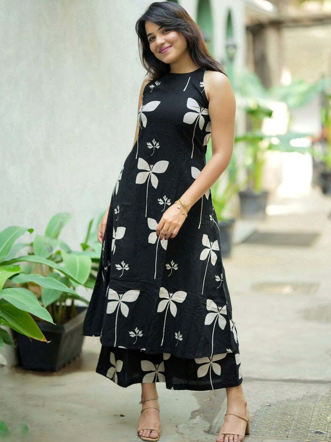 Women Ethnic Motifs Printed Regular Kurta with Palazzos - Amy's Cart