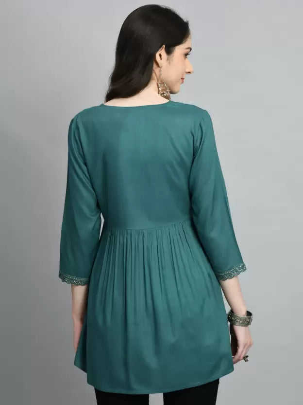 Casual Regular Sleeves V-Neck Embroidered Women Top