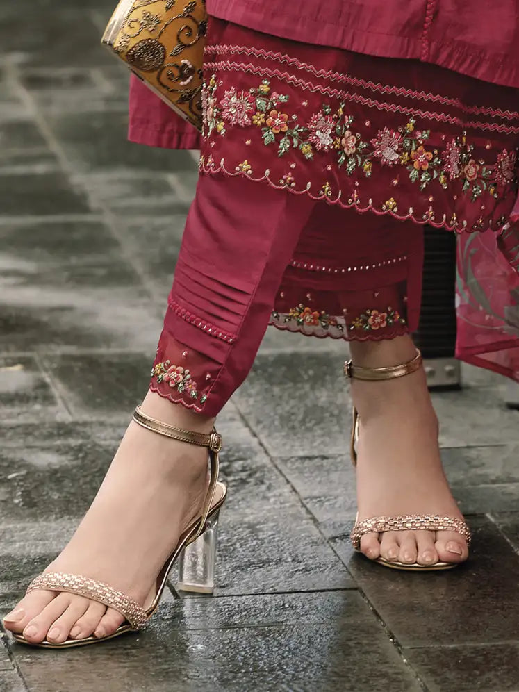 Women Kurta Pant Dupatta Set