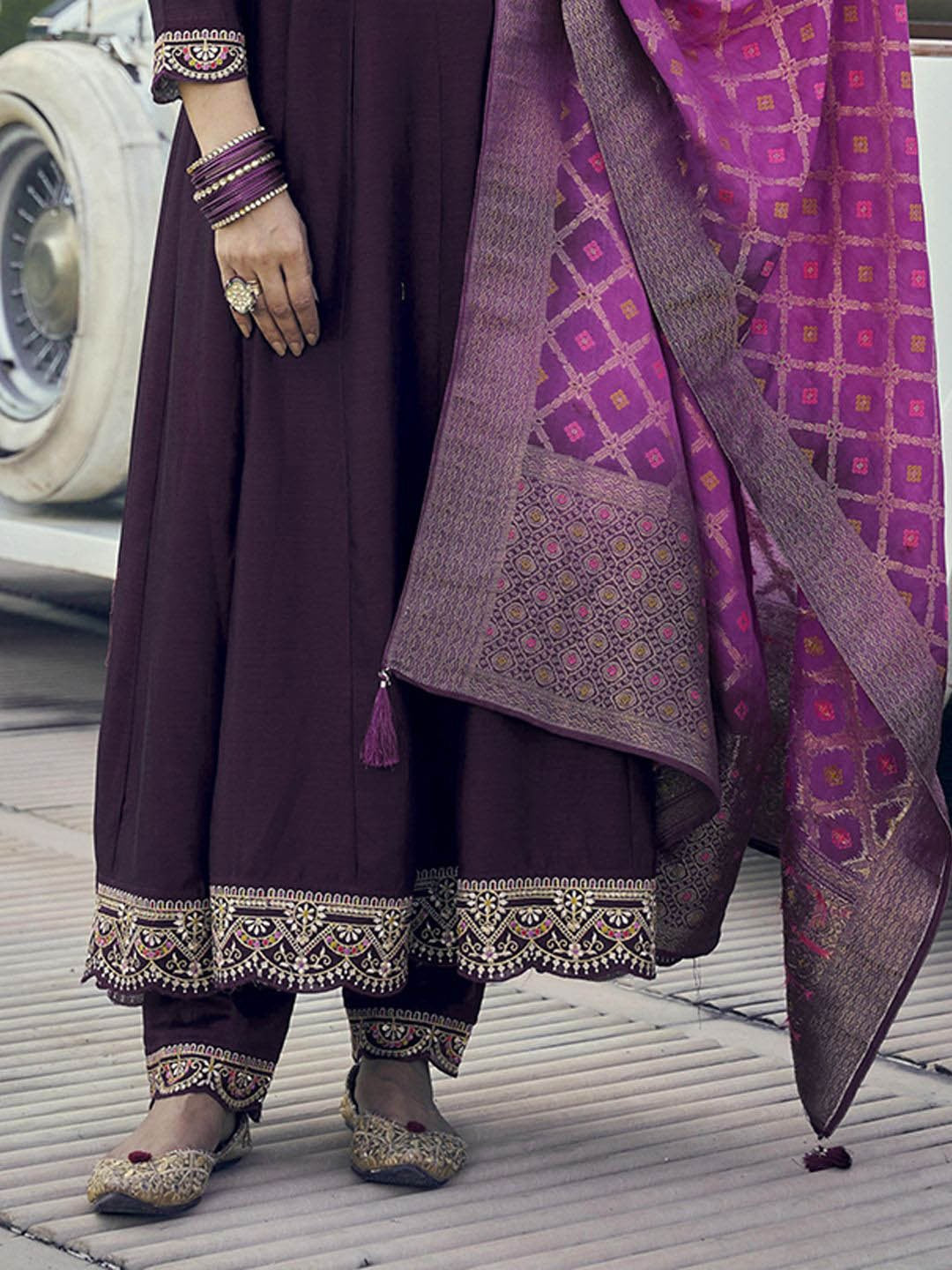 Women Floral Embroidered Pleated Sequinned Kurta with Trousers & With Dupatta