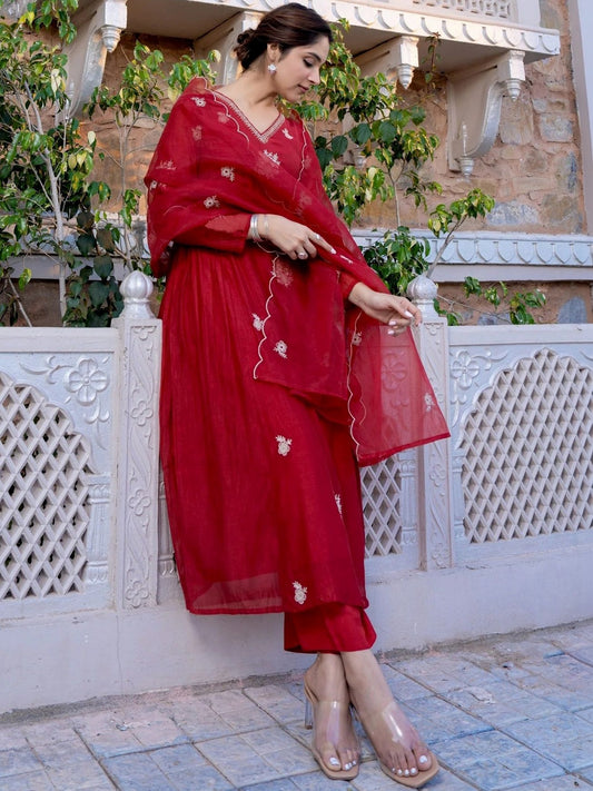 Women Ethnic Motifs Embroidered Regular Thread Work Kurta with Trousers & With Dupatta