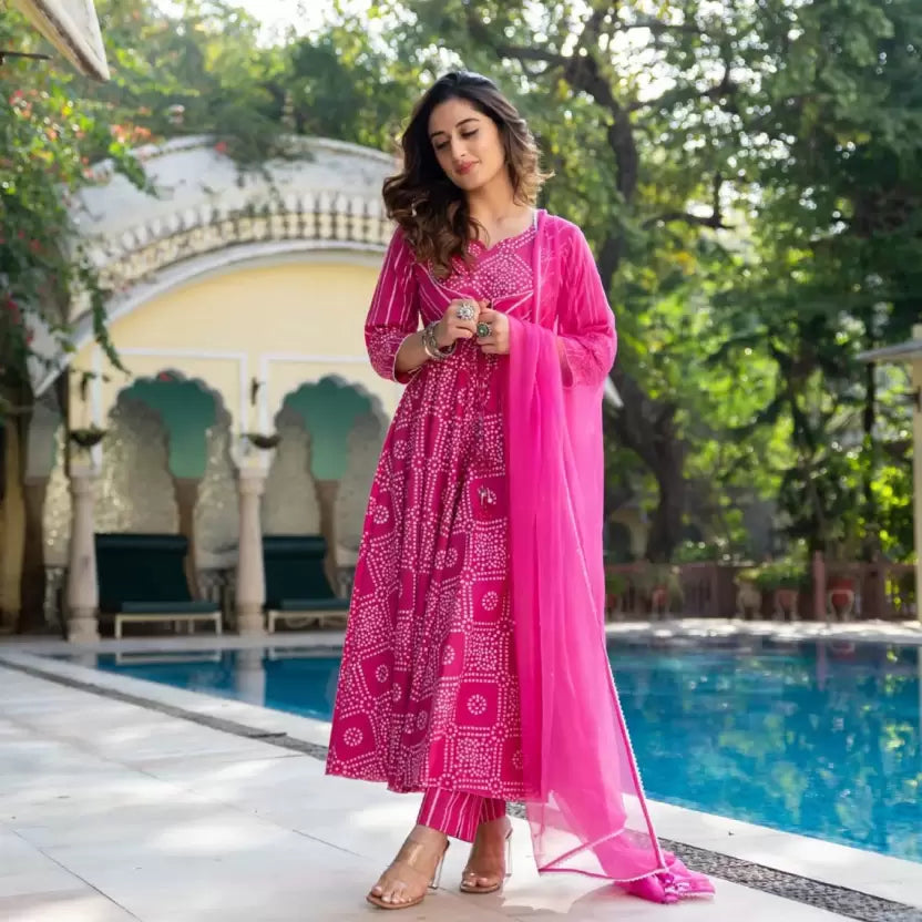 Women Pink Cotton Blend Kurta Pant And Dupatta Set