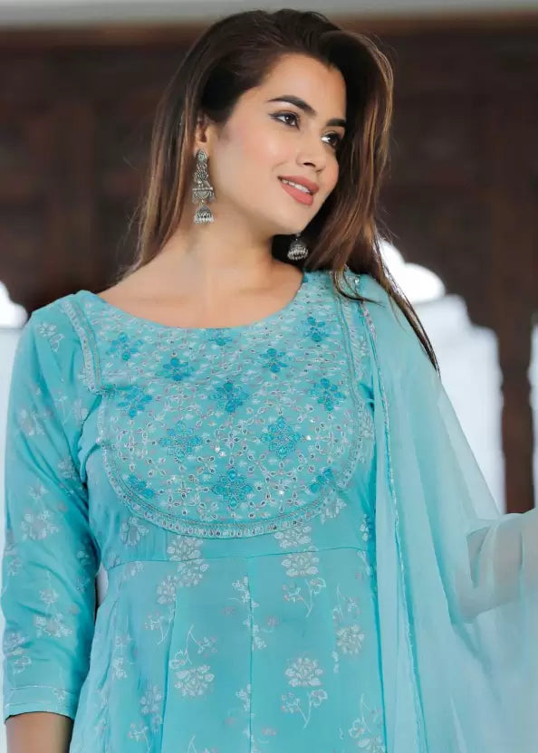 Women Kurta Pant And Dupatta Set Viscose Rayon