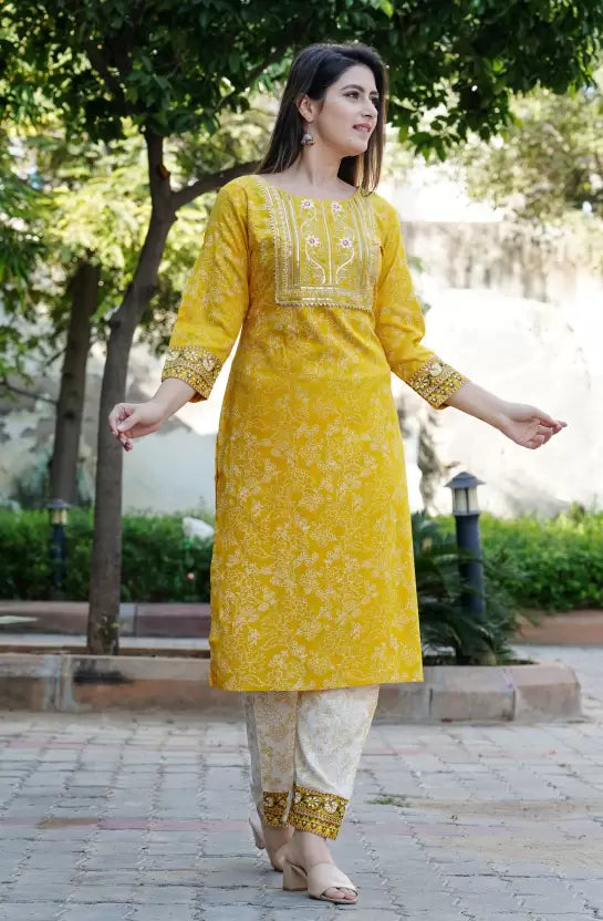 Women Kurta and Pant Set Viscose Rayon