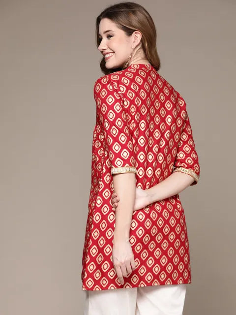 Women Red Printed Kurti