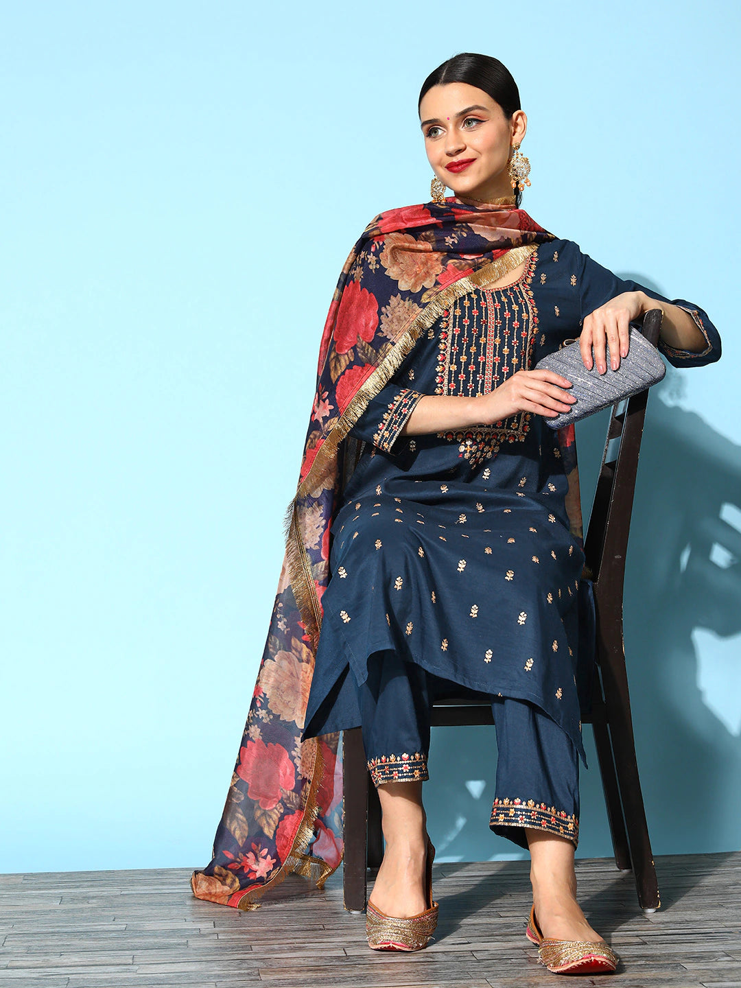 Women Solid Silk Blend Hyper Texture Kurta Set