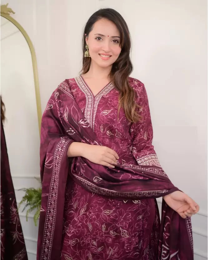 Women Viscose Rayon Kurta Pant Dupatta Set