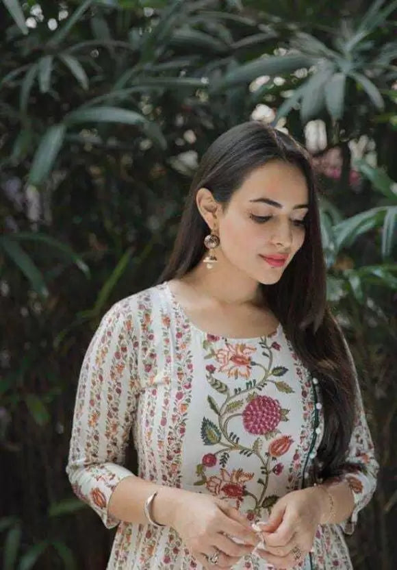 Women Viscose Rayon Kurta and Palazzo Set