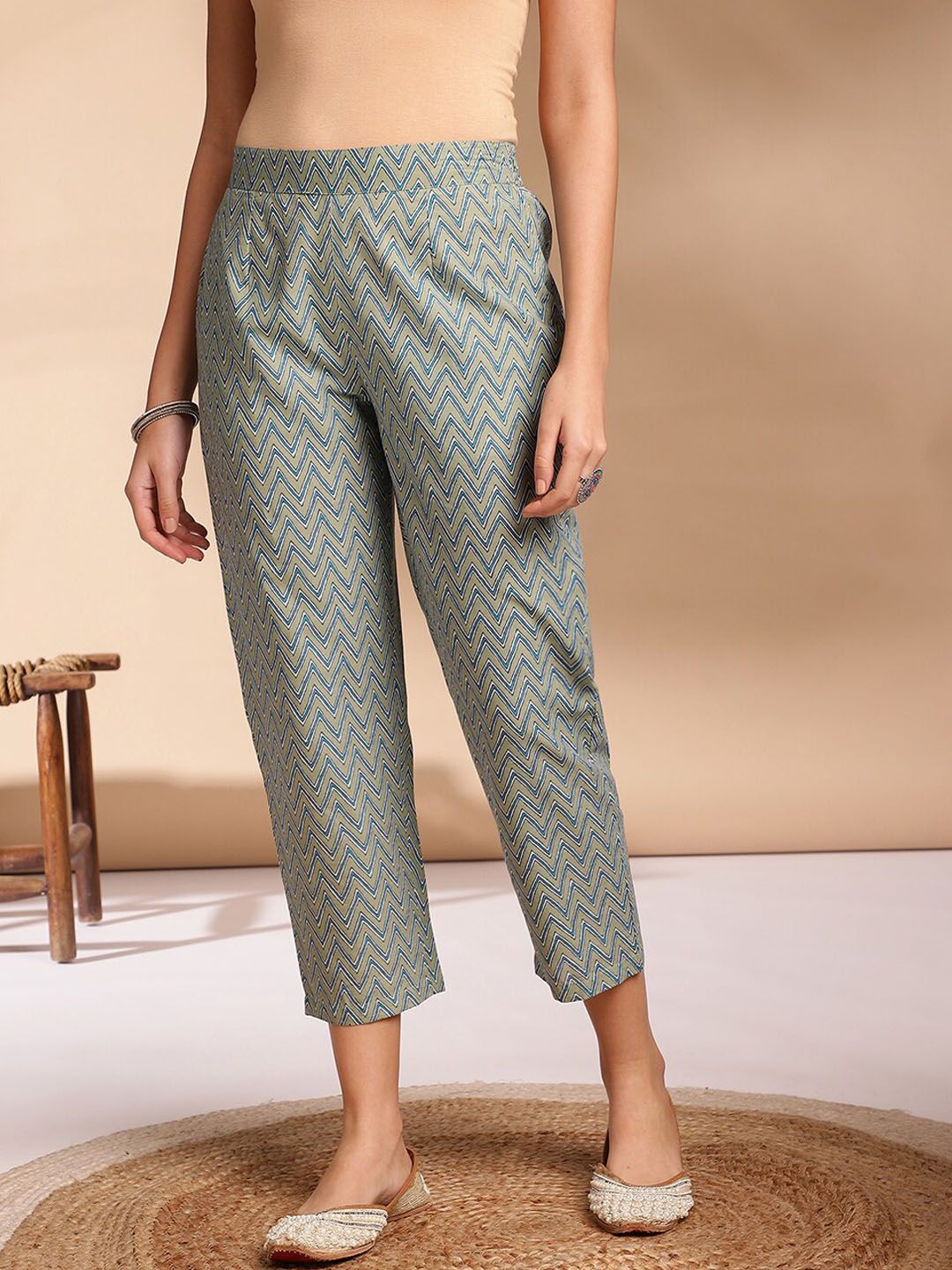 Women Ethnic Motifs Printed Regular Gotta Patti Cotton Republic Day Kurta With Trousers & Dupatta