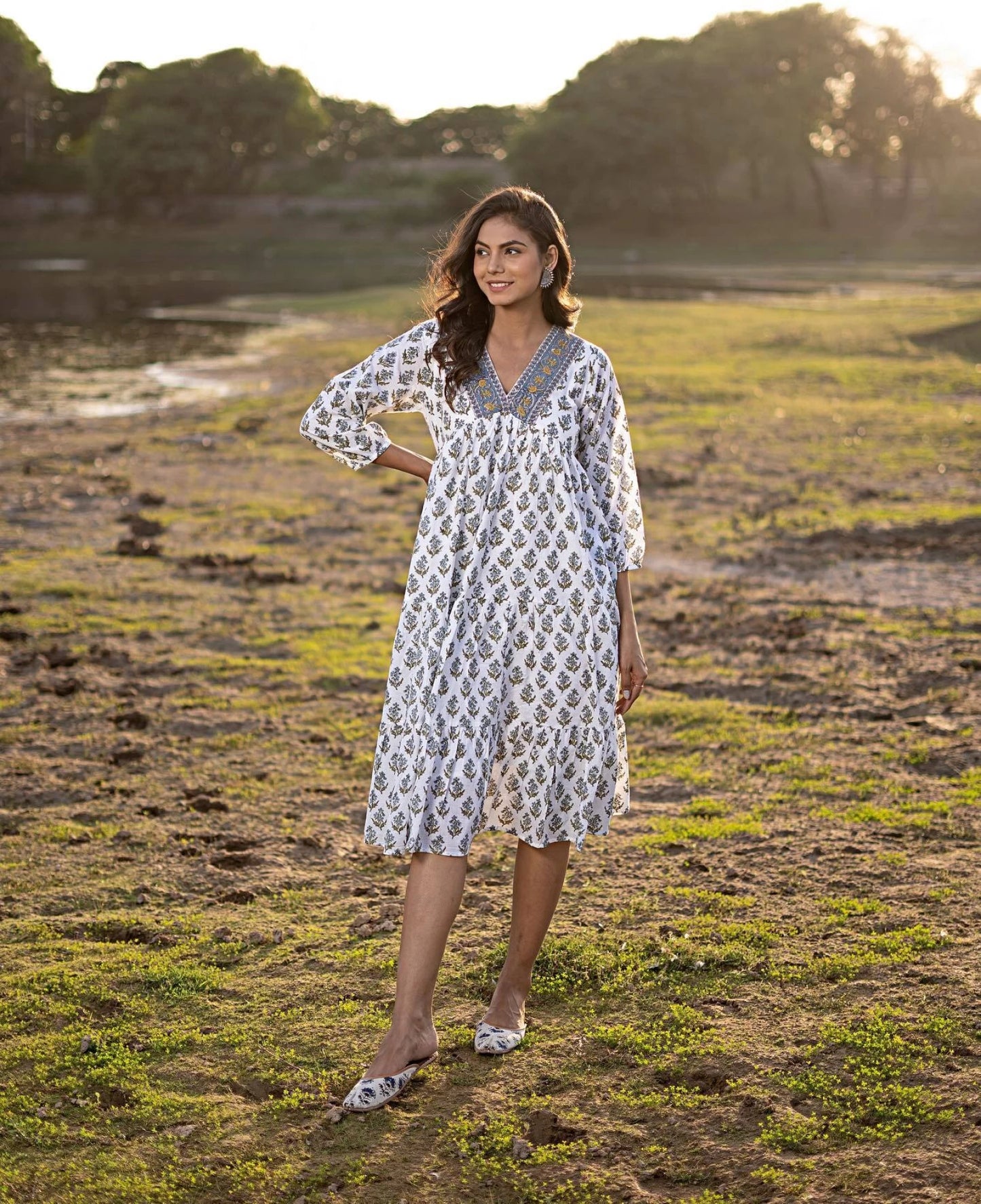 Women Cotton Blend Kurta Dress