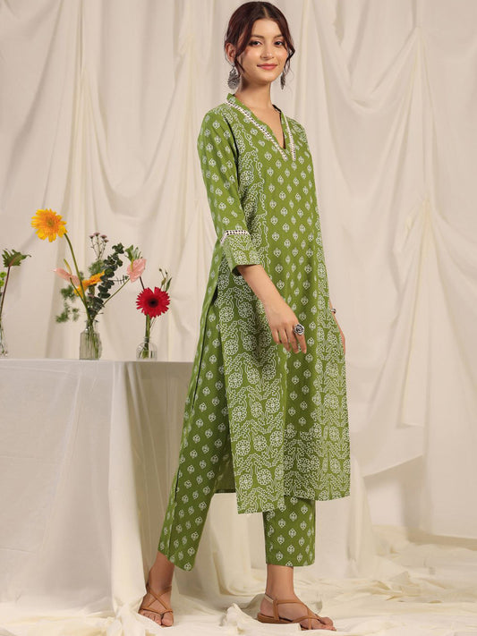 Women Floral Printed Regular Pure Cotton Kurta with Trousers