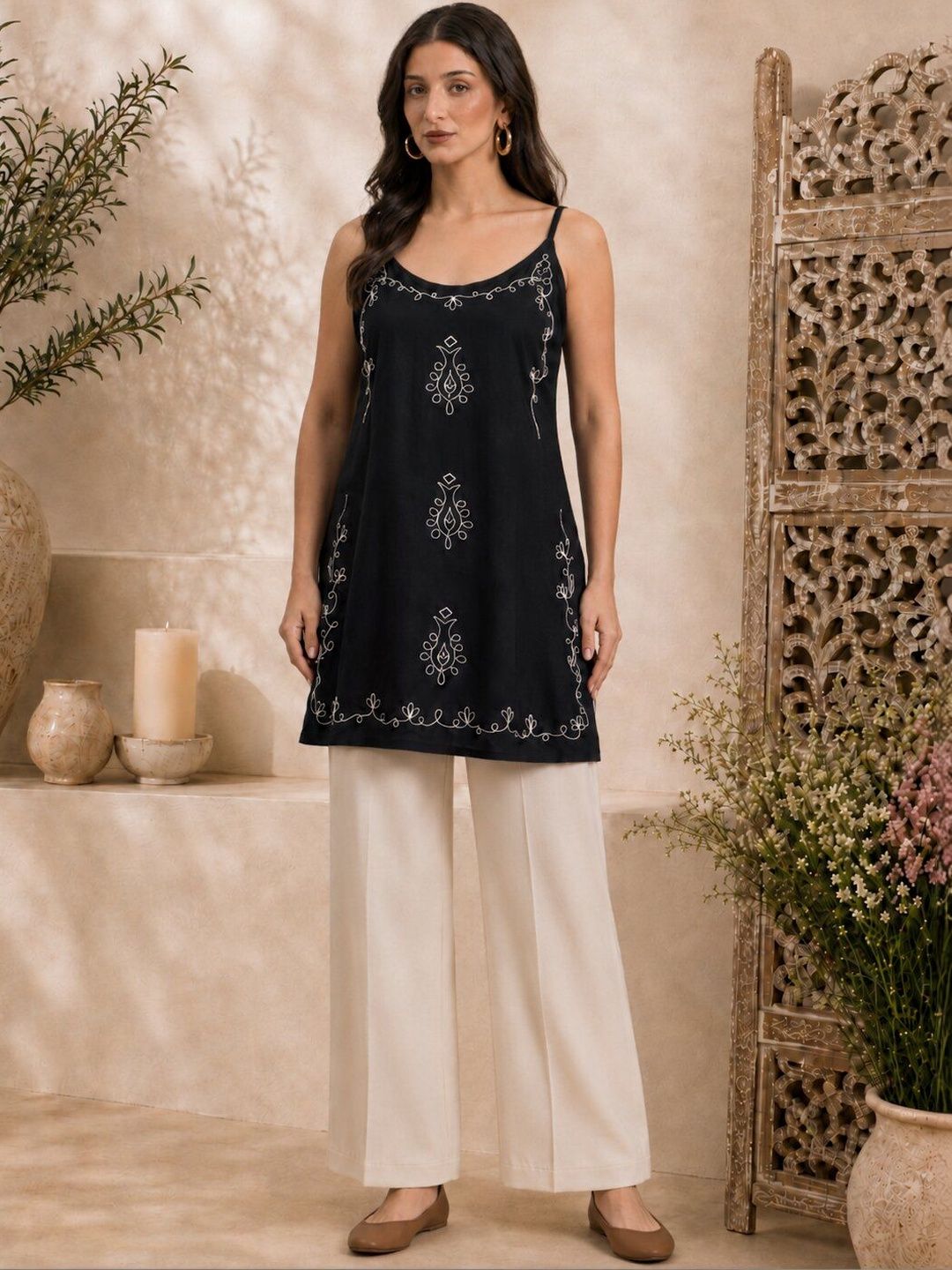 Women Ethnic Motifs Embroidered Kurti