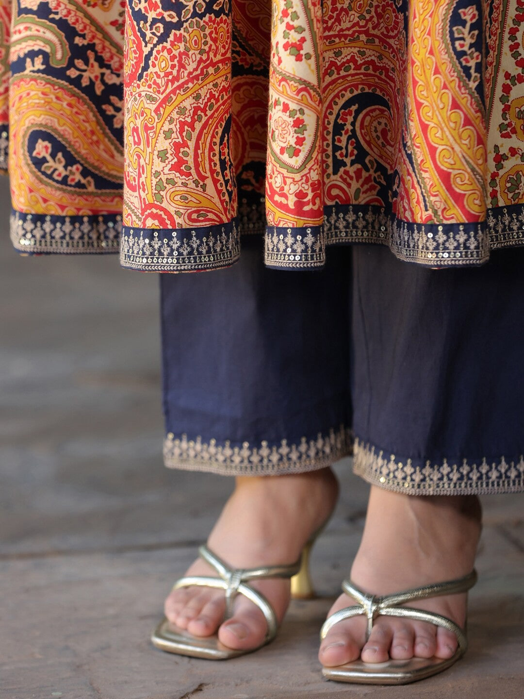 Paisley Printed Regular Pure Cotton Kurta with Trousers & With Dupatta
