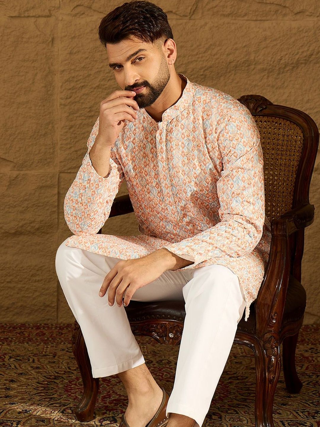 Geometric Printed Mandarin Collar Straight Kurta & Trousers