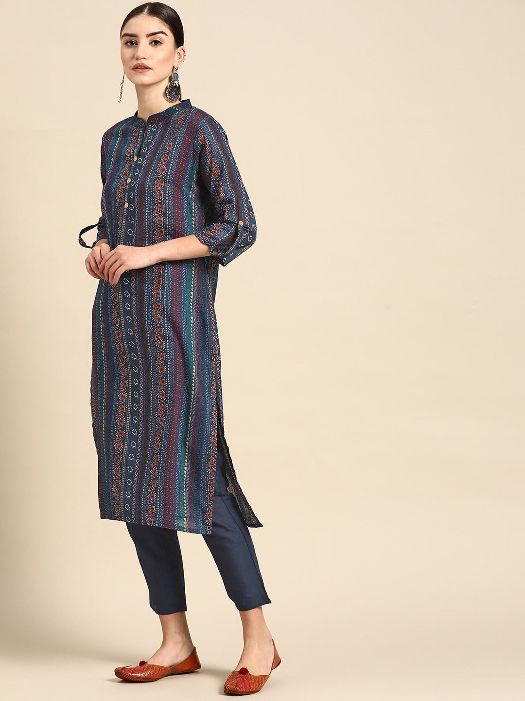 Women White Multi Colored Printed Straight Kurta With Solid Navy Blue Cigarette Pants main image 1