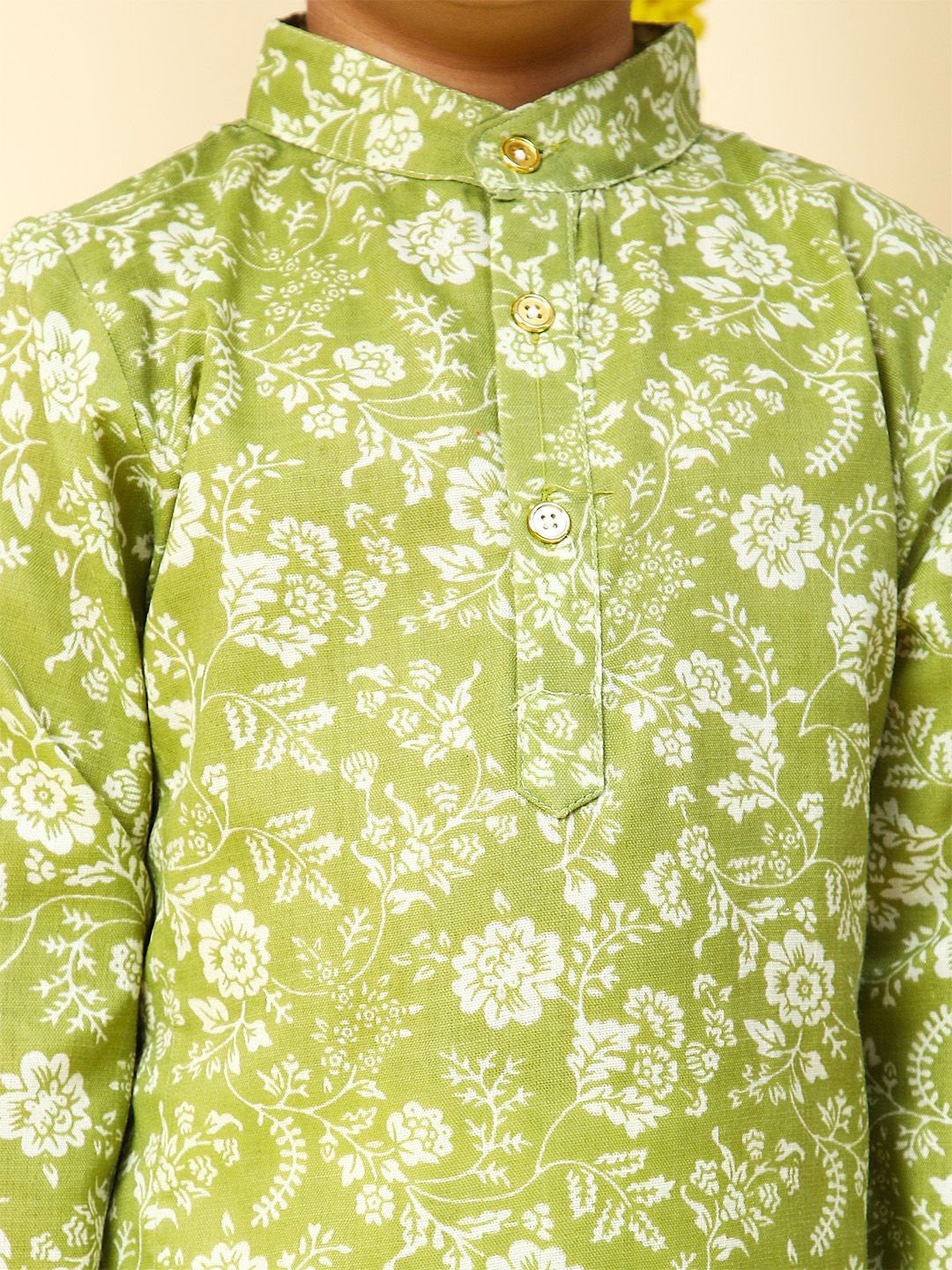 Boys Floral Printed Mandarin Collar Pure Cotton Straight Kurta with Trousers