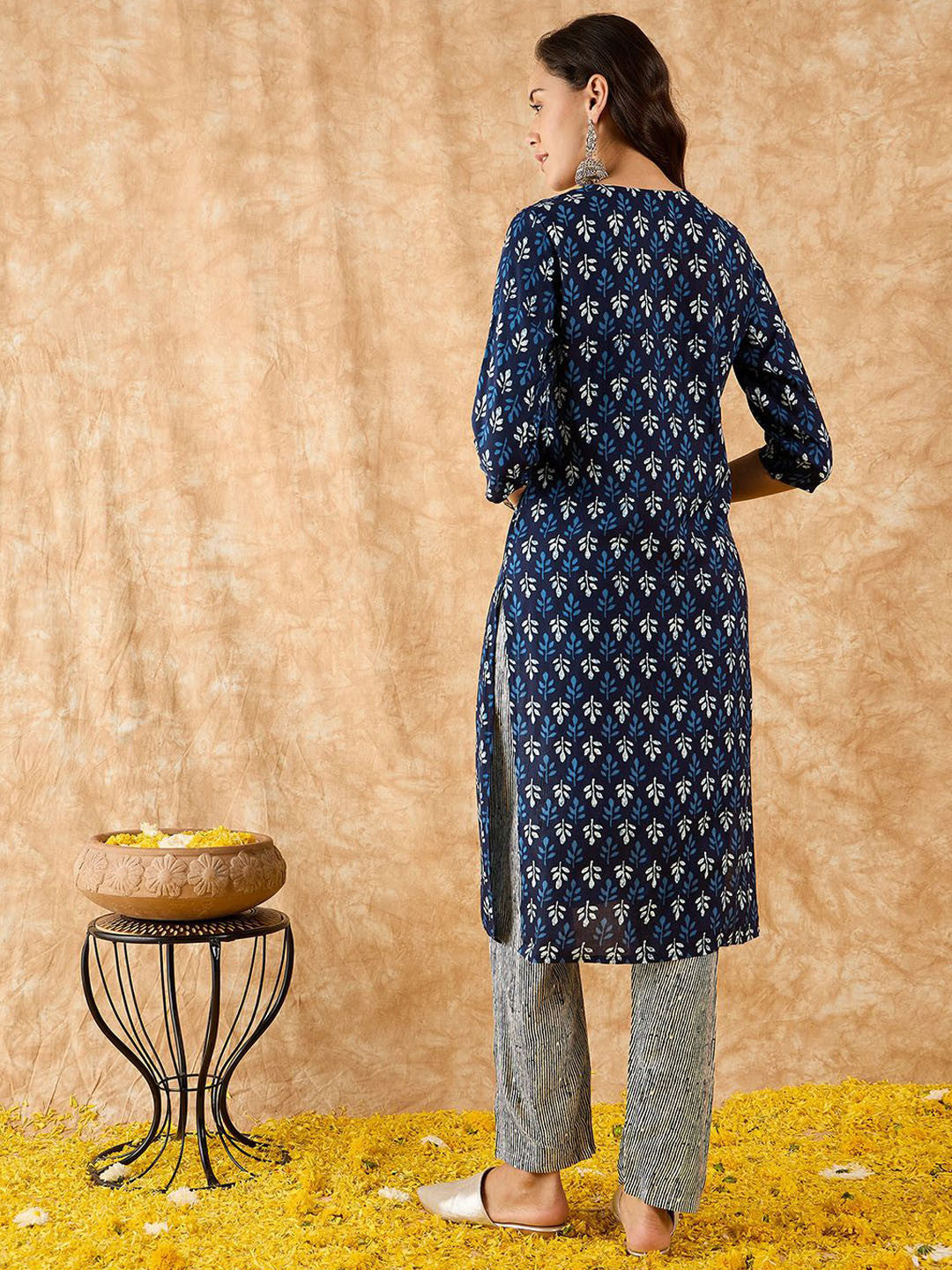 Ethnic Motifs Printed Straight Sequinned Kurta with Trousers - Amy's Cart