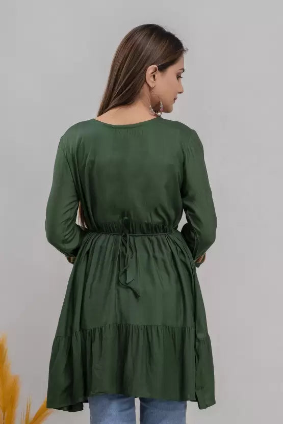 Casual Regular Sleeves Embroidered Women Green Top
