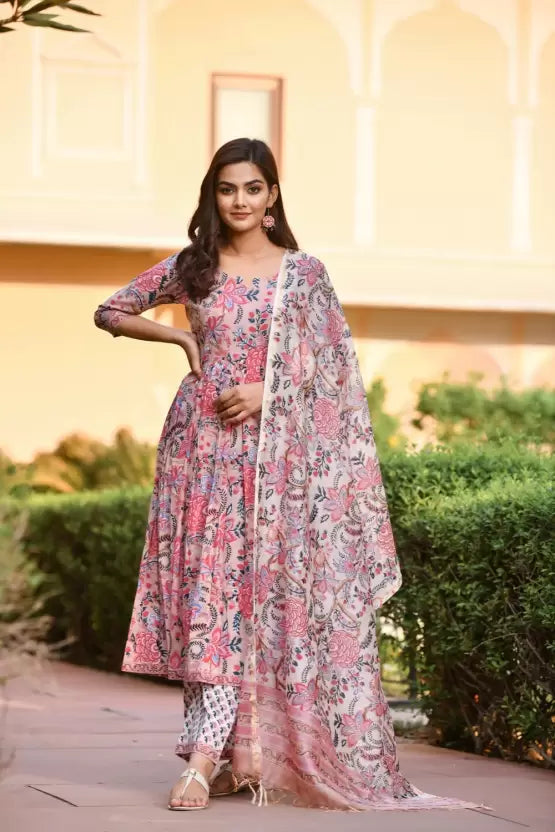Women Pink Kurta and Pant set
