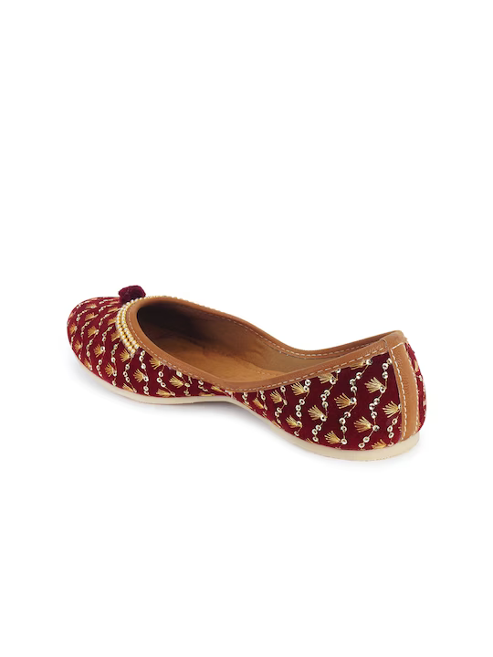 Women Ethnic Mojaris Flats