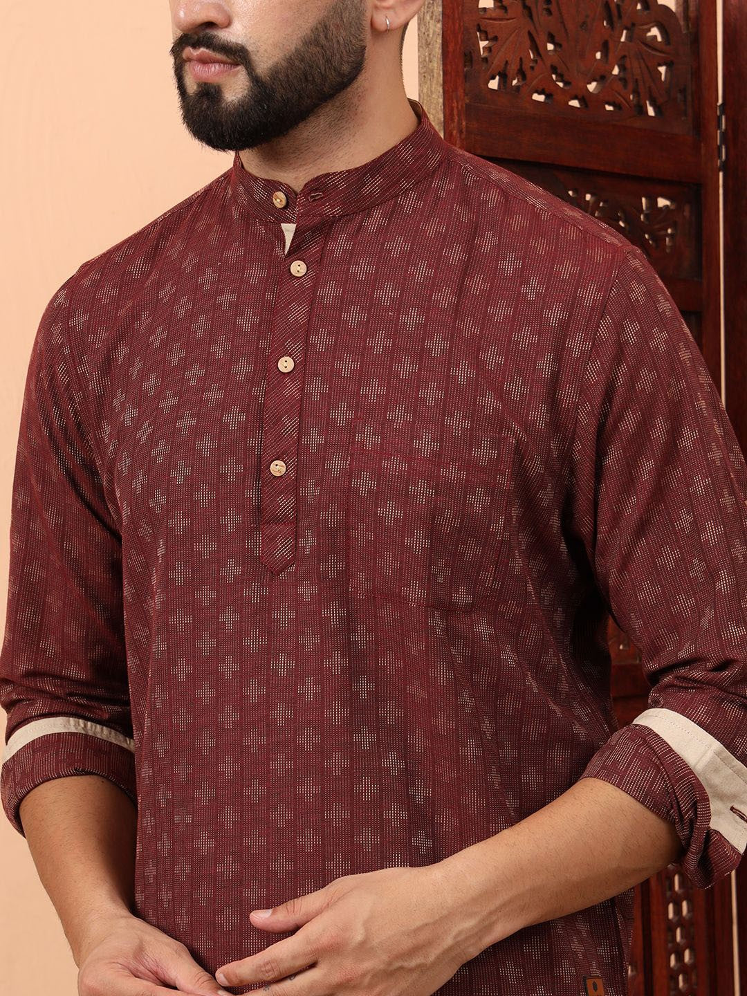 Geometric Woven Design Mandarin Collar Straight Short Kurta