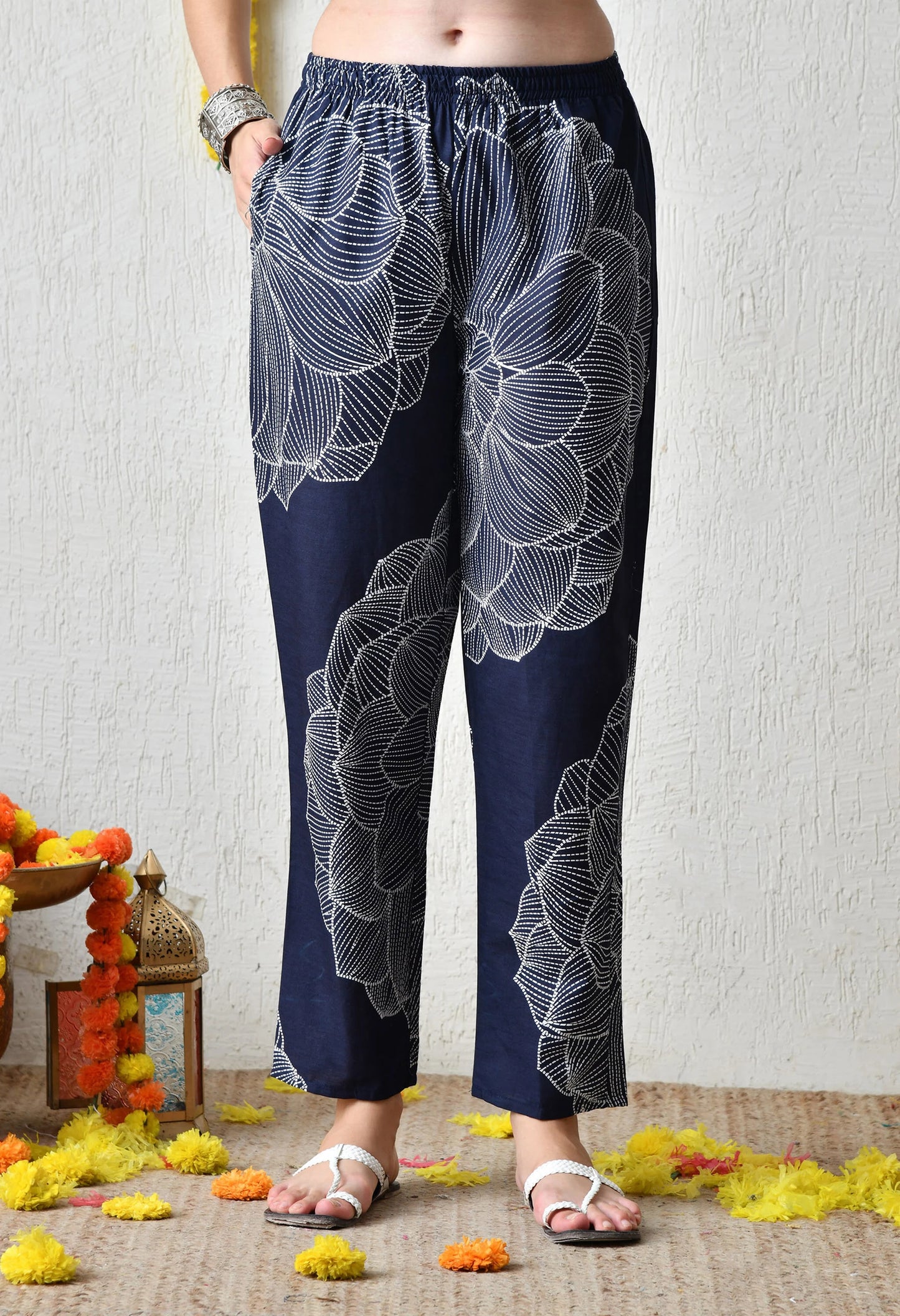 Women Pure Linen Kurta Pant Set