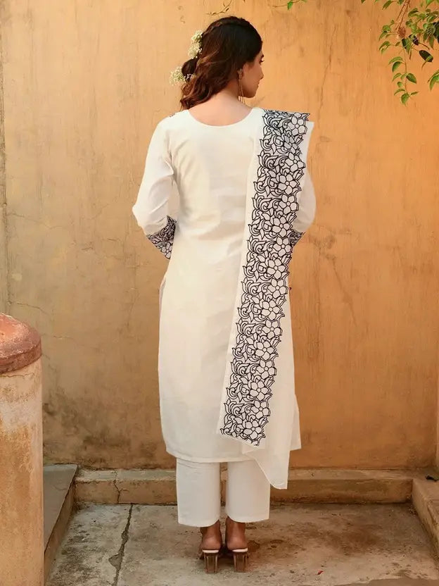 Women Chanderi Kurta Pant Dupatta Set