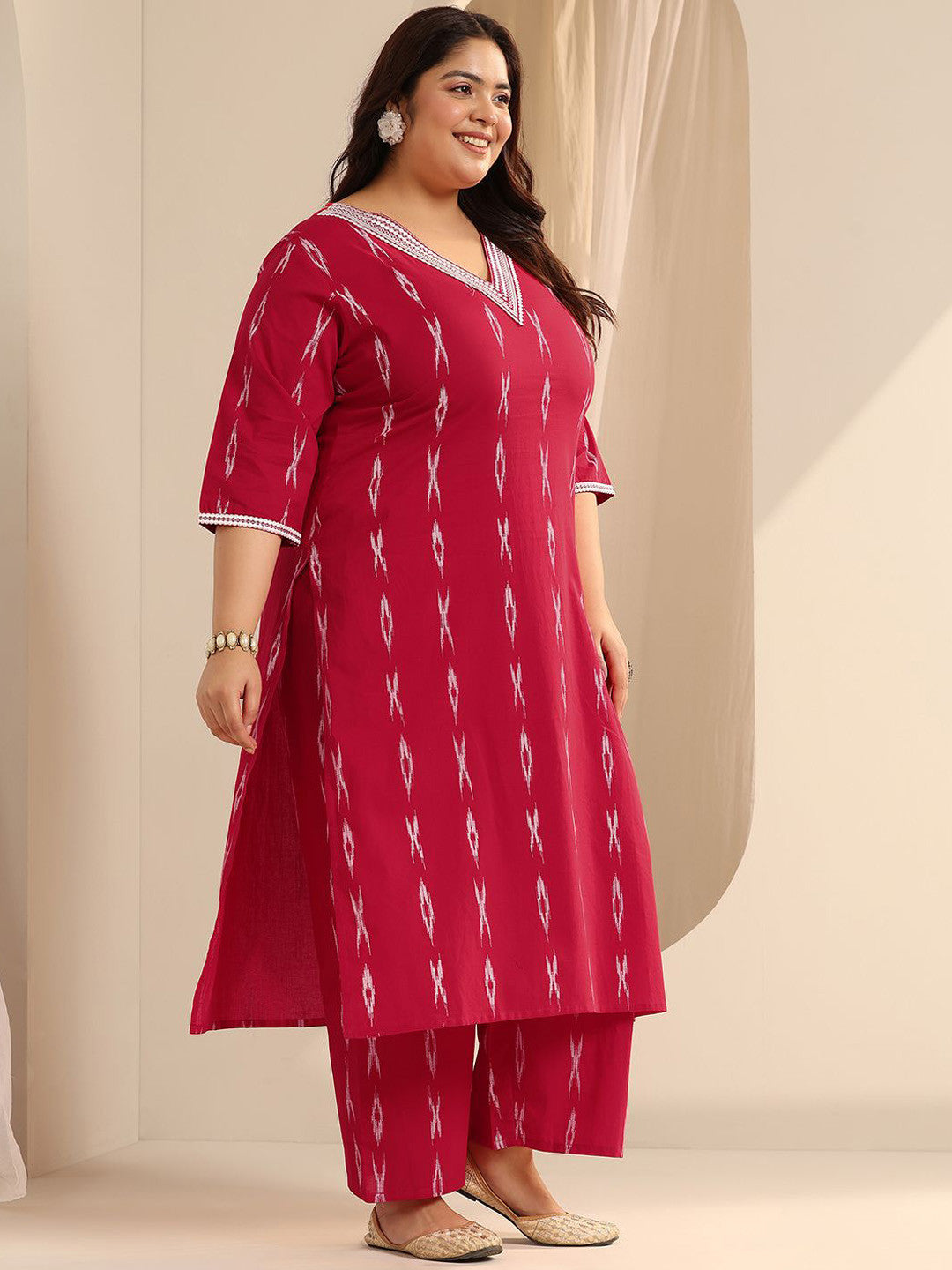 Plus Size Abstract Printed Straight Kurta With Trousers & Dupatta
